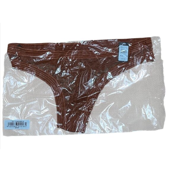 Fredericks of Hollywood NWT Set of 3 Thong Lace Panty Bundle Sz 1XL Womens Red B - Picture 10 of 13